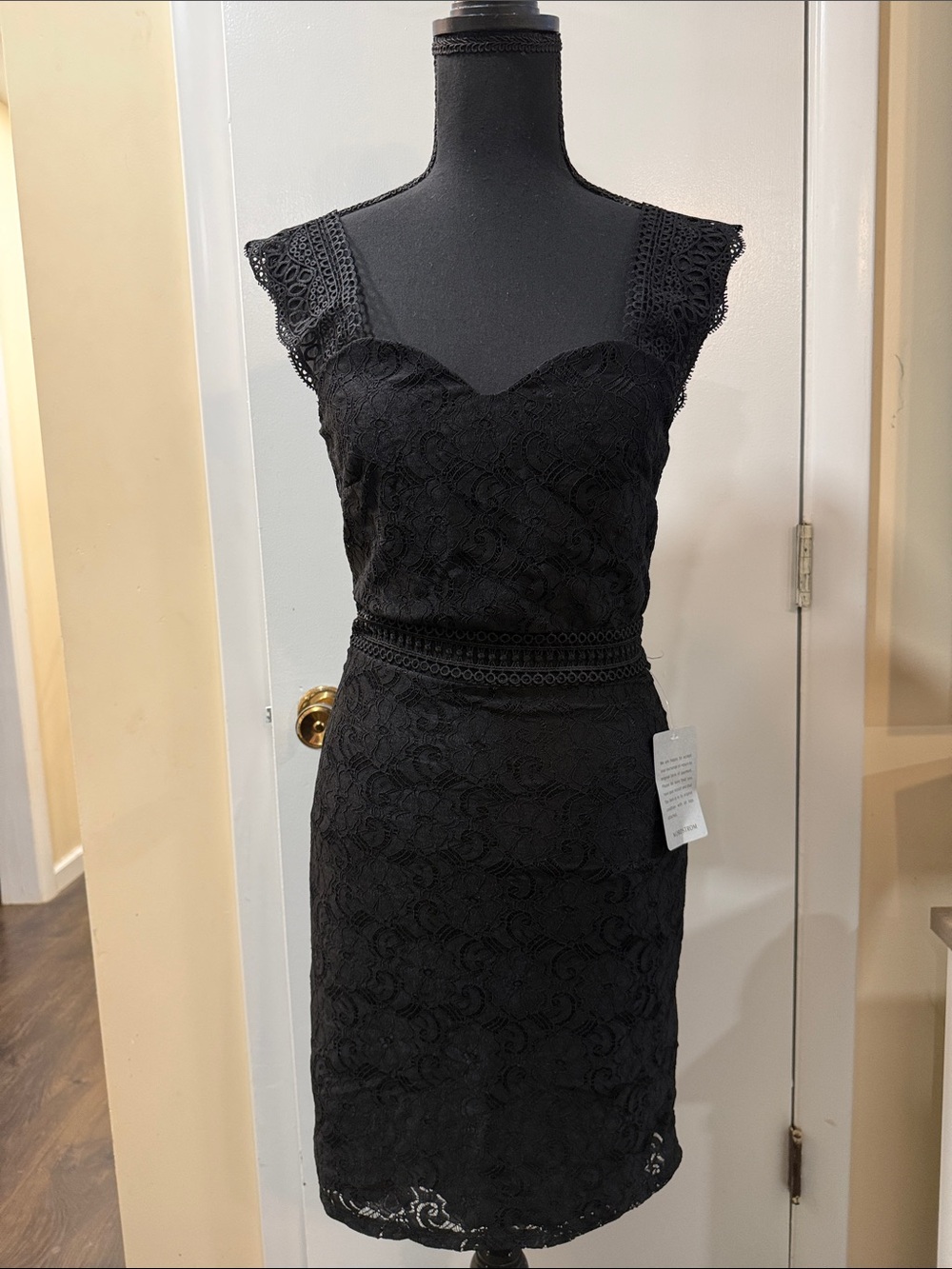 Nordstrom Black Lace Cap-Sleeve Midi Dress